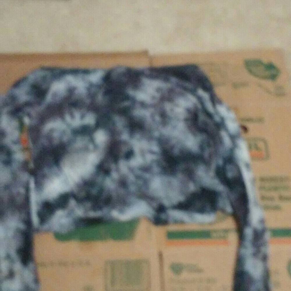 Marble Long Sleeve Crop Top W/ Thumb Holes